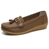 2018 Apartamentos de Couro Mulheres Sapatos Flats Mulher Vaca Deslizamento Em Sapatas das Mulheres Decoração Big Size 35-44
