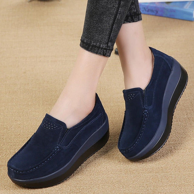 2019 Mulheres Primavera Sapatos Baixos Loafers Sapatas Das Senhoras da Camurça Plataforma Oco Sapatos de Couro Deslizar Sobre Mocassins Trepadeiras Apartamentos de Fundo
