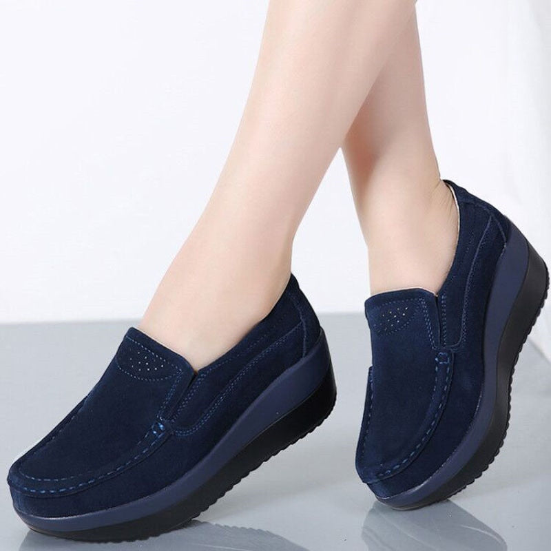 2019 Mulheres Primavera Sapatos Baixos Loafers Sapatas Das Senhoras da Camurça Plataforma Oco Sapatos de Couro Deslizar Sobre Mocassins Trepadeiras Apartamentos de Fundo