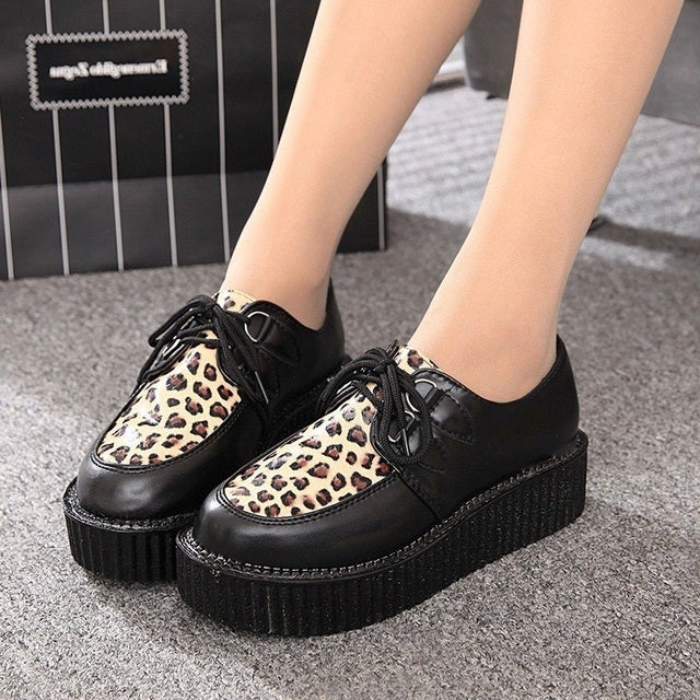 Trepadeiras Mulheres Sapatos Femininos Sapatos de Plataforma Plana Sapatos Moda Lace-Up Casual Sapatos de Camurça Preta Trepadeiras Sapatos Mulheres 10 Cores 35-41