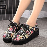 Trepadeiras Mulheres Sapatos Femininos Sapatos de Plataforma Plana Sapatos Moda Lace-Up Casual Sapatos de Camurça Preta Trepadeiras Sapatos Mulheres 10 Cores 35-41